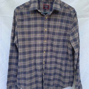 UNTUCKit long sleeve shirt